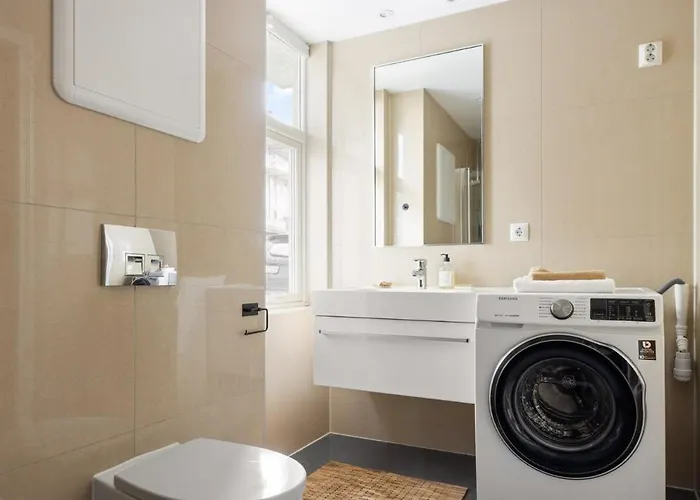 Sentral Leilighet, * برغن