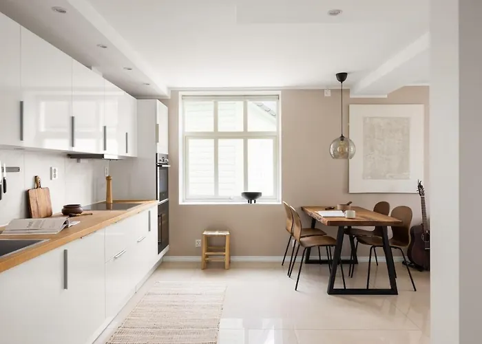 Apartment Sentral Leilighet, *